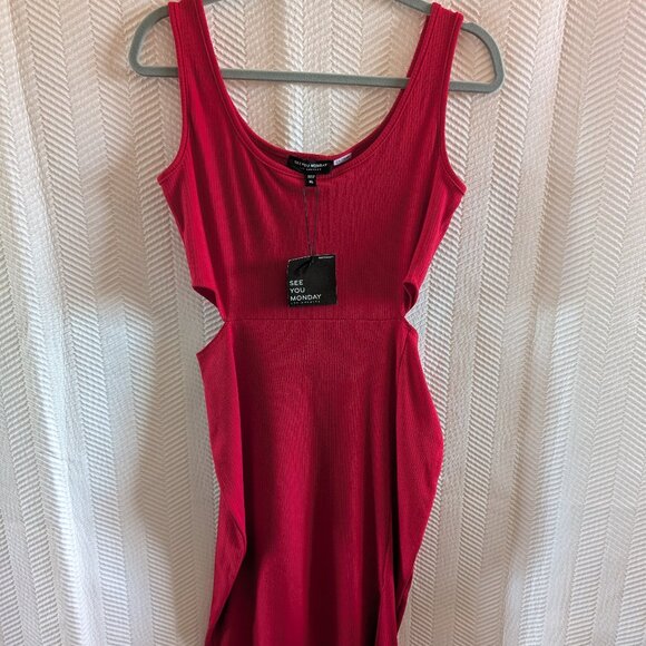 NWT See You Monday Red Ribbed Cutout Midi Dress Size XL Stretch Side Slit - Picture 1 of 7